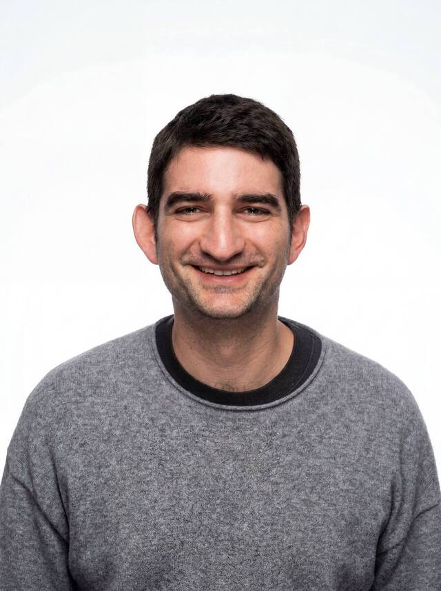 Dr Daniel Perez
