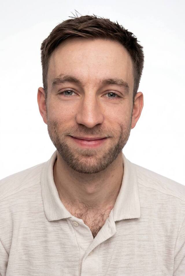 Dr Lewis Gudgeon